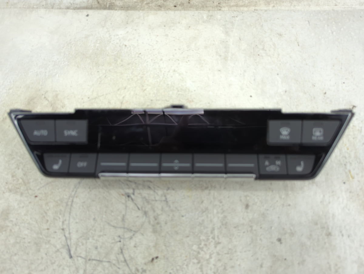 2022 Audi Q4 Climate Control Module Temperature AC/Heater Replacement P/N:89A.820.043.A 89A820043A Fits OEM Used Auto Parts 