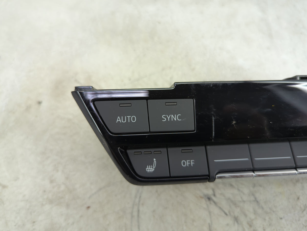 2022 Audi Q4 Climate Control Module Temperature AC/Heater Replacement P/N:89A.820.043.A 89A820043A Fits OEM Used Auto Parts 