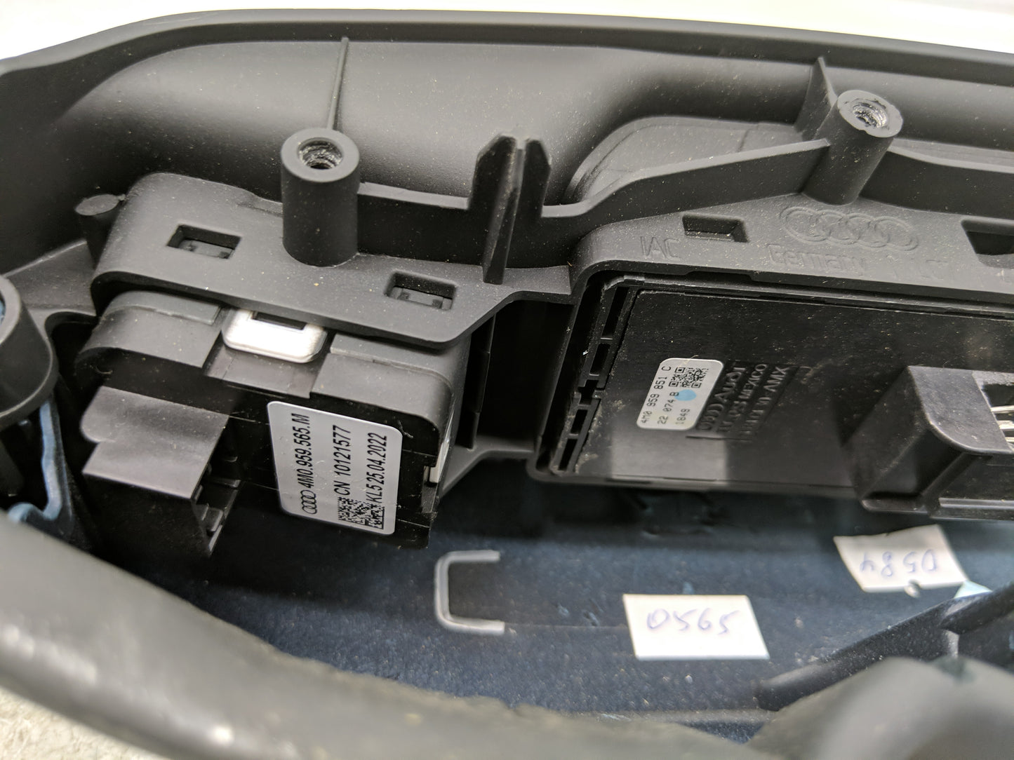 2021-2022 Audi Q7 Master Power Window Switch Replacement Driver Side Left P/N:4M0 959 851 C 10121577 Fits Fits 2020 2021 202