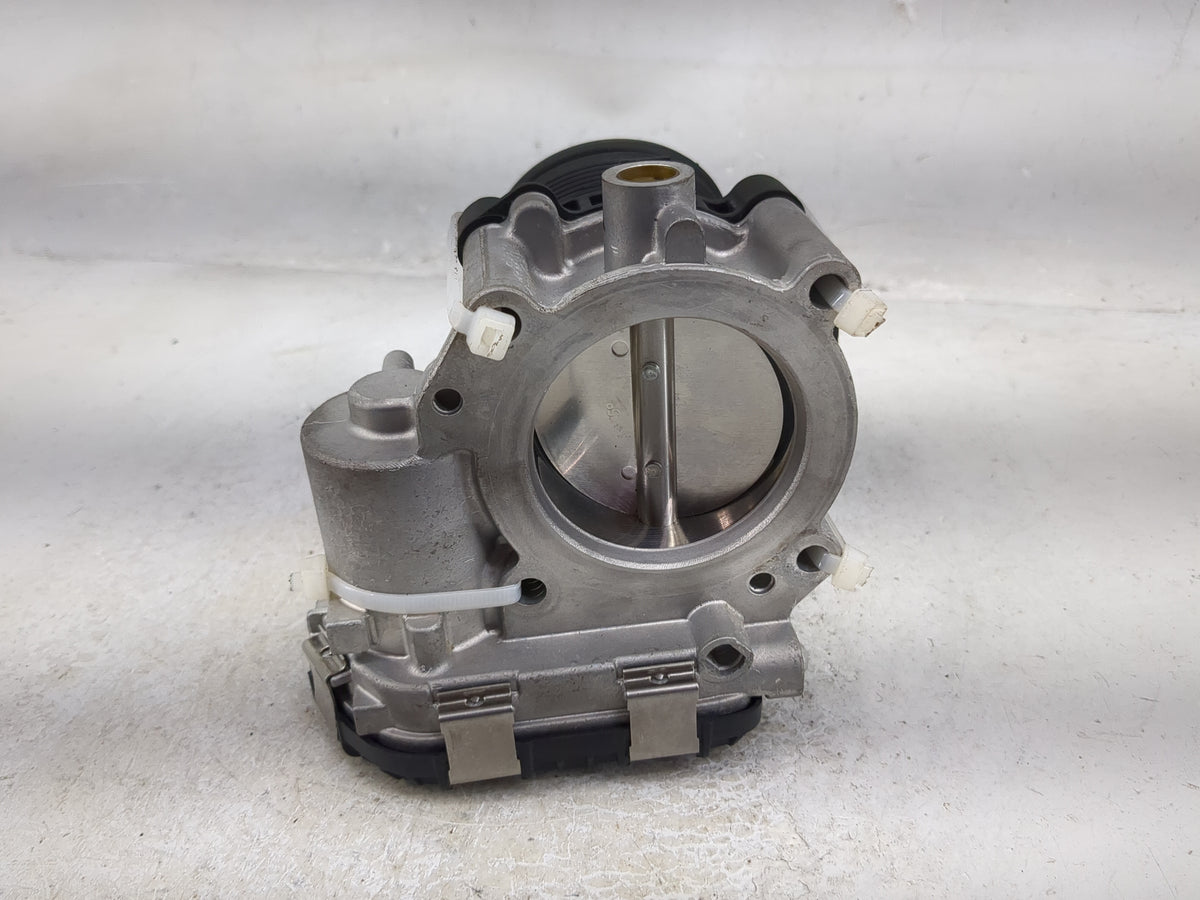 2022 Audi Q8 Throttle Body P/N:06M.145.674.DQ Fits Fits 2018 2019 2020 2021 OEM Used Auto Parts - Oemusedautoparts1.com