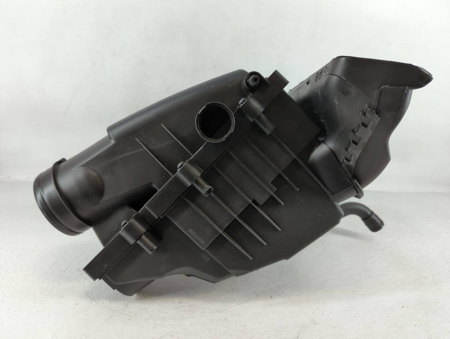 2022 Audi Tt Air Cleaner Intake-duct Hose Tube - Oemusedautoparts1.com