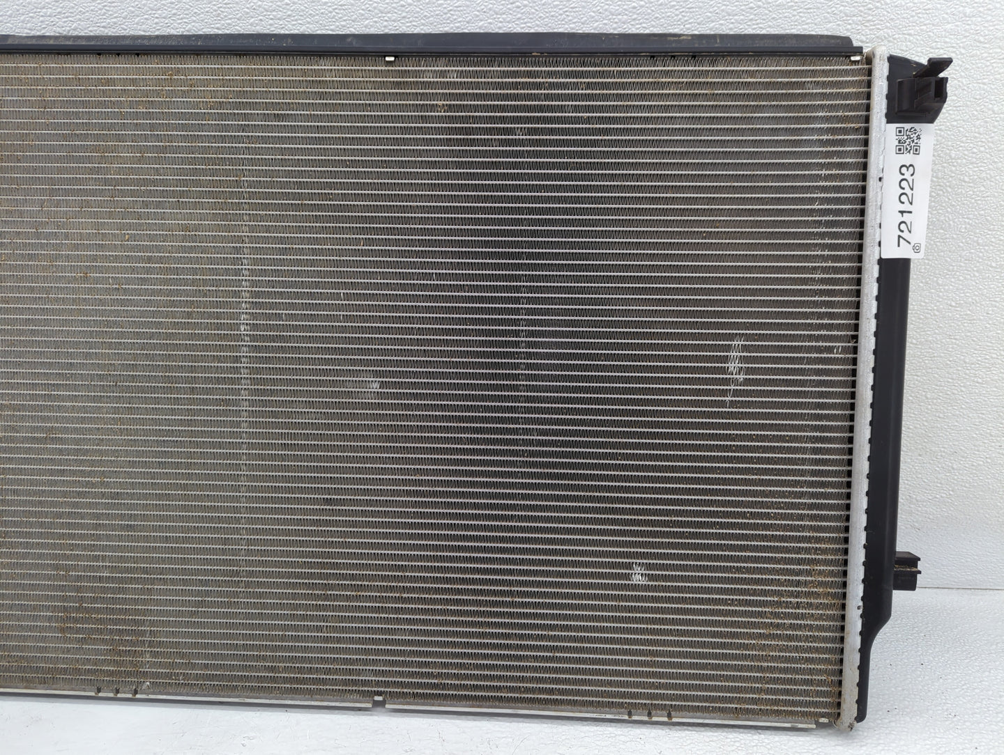 2022 Audi Tt Engine Cooling Radiator Condensor P/N:26012204 5Q0121251GN Fits OEM Used Auto Parts - Oemusedautoparts1.com