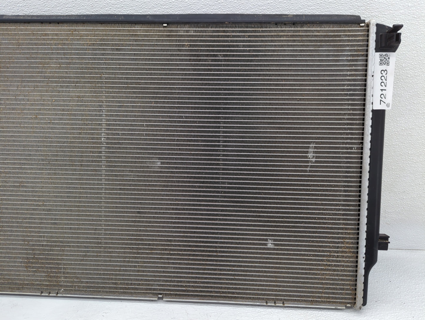 2022 Audi Tt Engine Cooling Radiator Condensor P/N:26012204 5Q0121251GN Fits OEM Used Auto Parts - Oemusedautoparts1.com