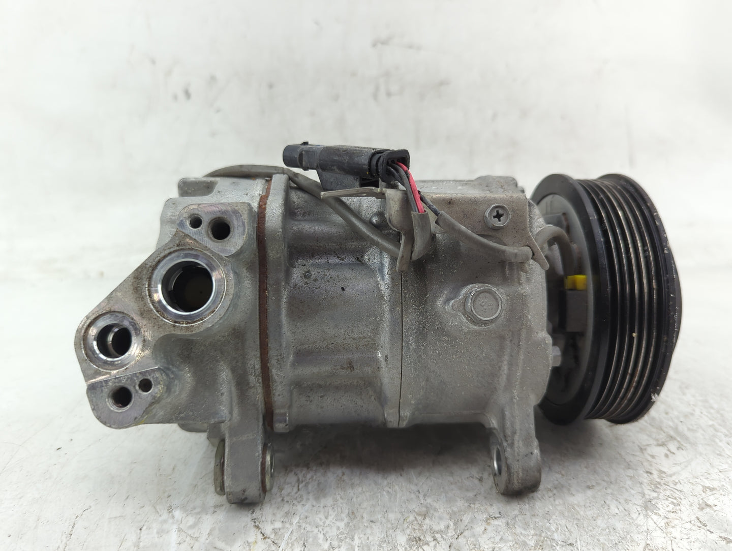 2022 Bmw 228i Air Conditioning A/c Ac Compressor Oem - Oemusedautoparts1.com