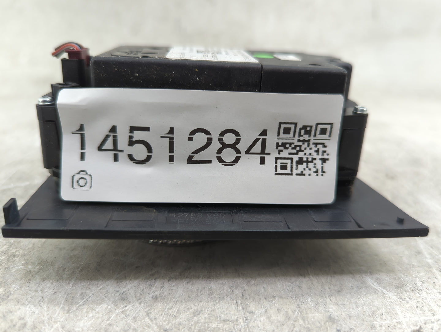 2022 Bmw X3 Radio AM FM Cd Player Receiver Replacement P/N:6582 5A371B2-01 ZE5A371B2-01 Fits OEM Used Auto Parts - Oemusedau
