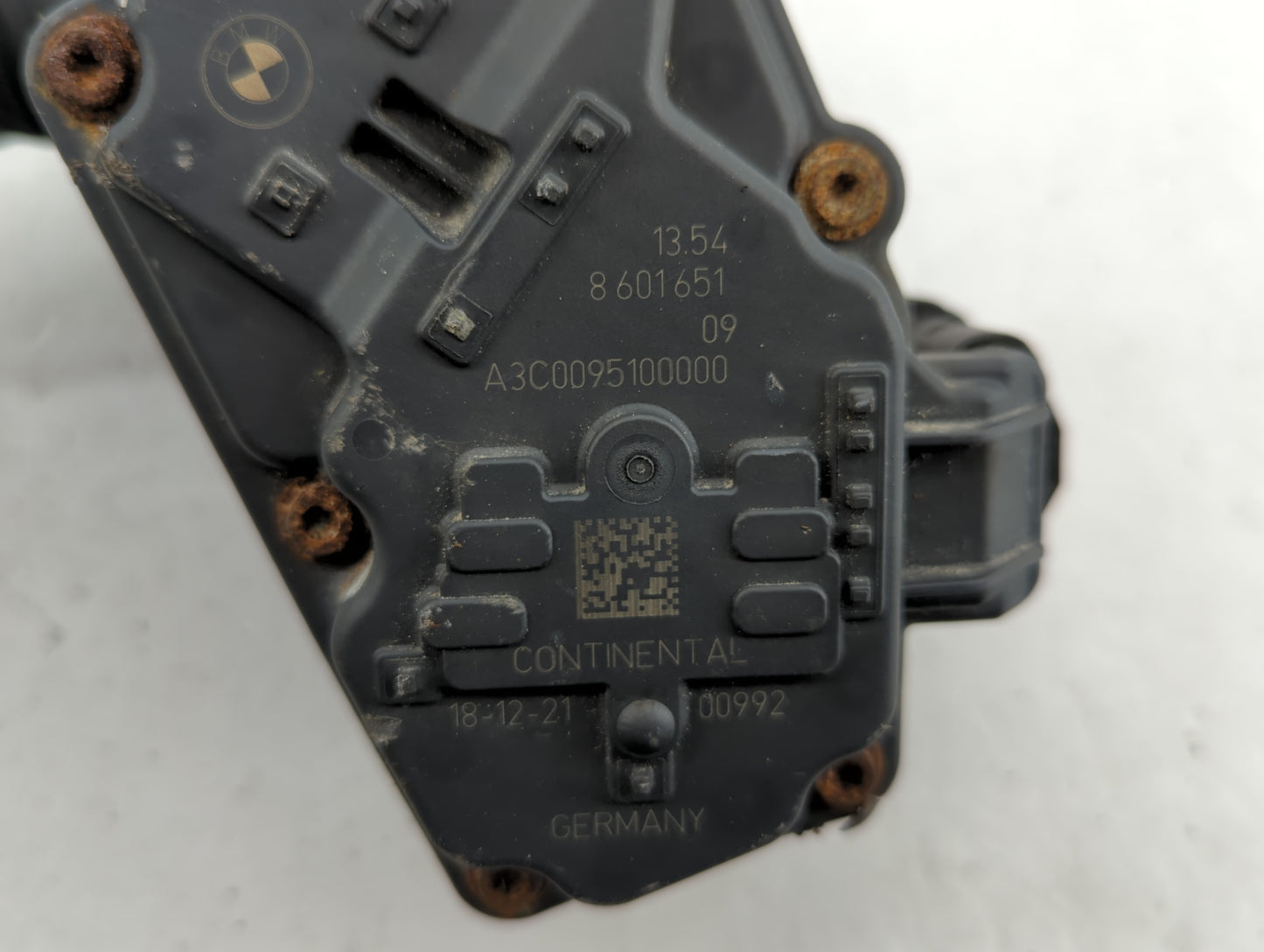 2018-2022 Bmw X3 Throttle Body P/N:8 601 651 Fits Fits 2016 2017 2018 2019 2020 2021 2022 OEM Used Auto Parts - Oemusedautop