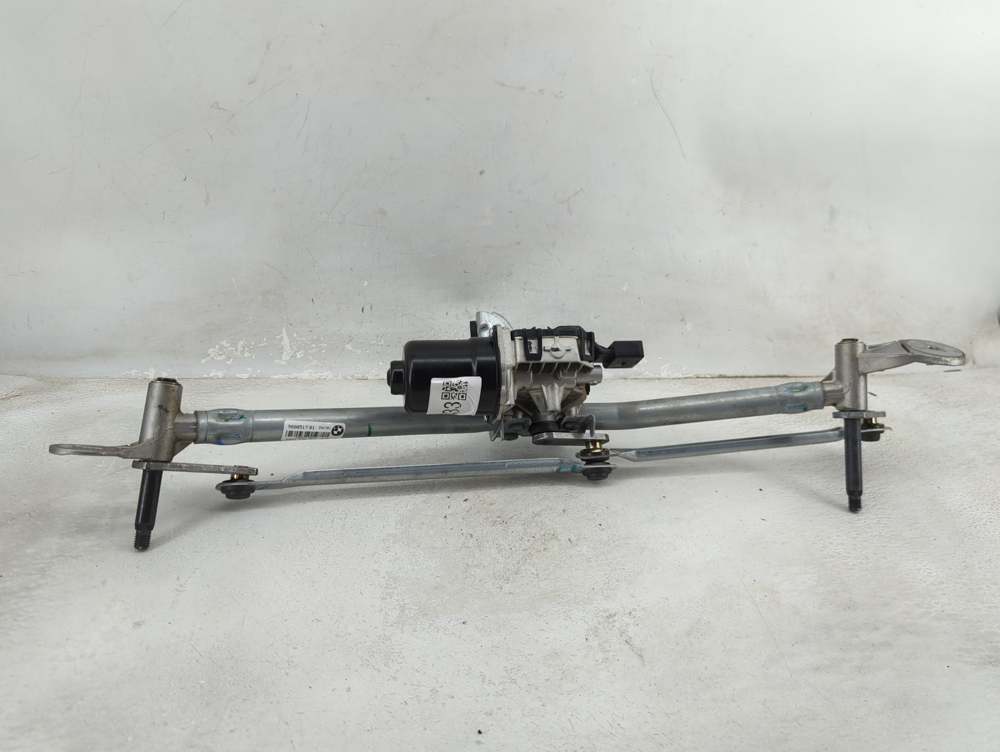 2019-2022 Bmw X5 Front Windshield Wiper Motor P/N:8 739 979 Fits Fits 2019 2020 2021 2022 OEM Used Auto Parts - Oemusedautop