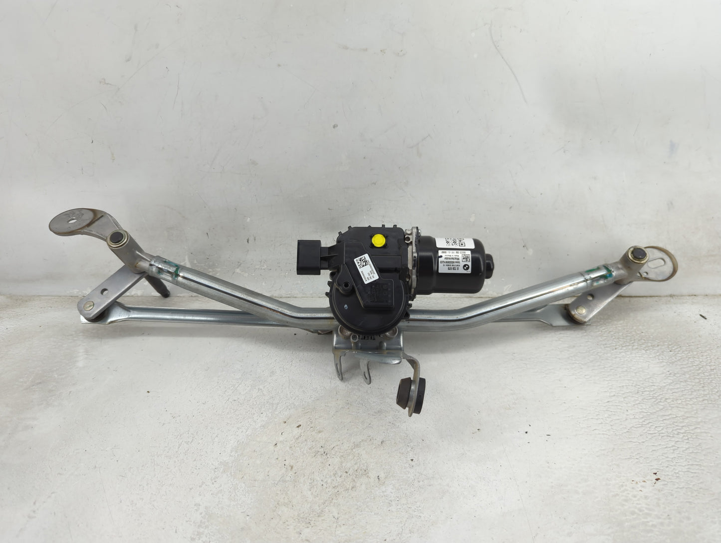 2019-2022 Bmw X5 Front Windshield Wiper Motor P/N:8 739 979 Fits Fits 2019 2020 2021 2022 OEM Used Auto Parts - Oemusedautop