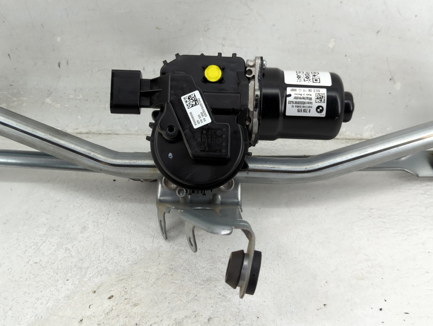 2019-2022 Bmw X5 Front Windshield Wiper Motor P/N:8 739 979 Fits Fits 2019 2020 2021 2022 OEM Used Auto Parts - Oemusedautop