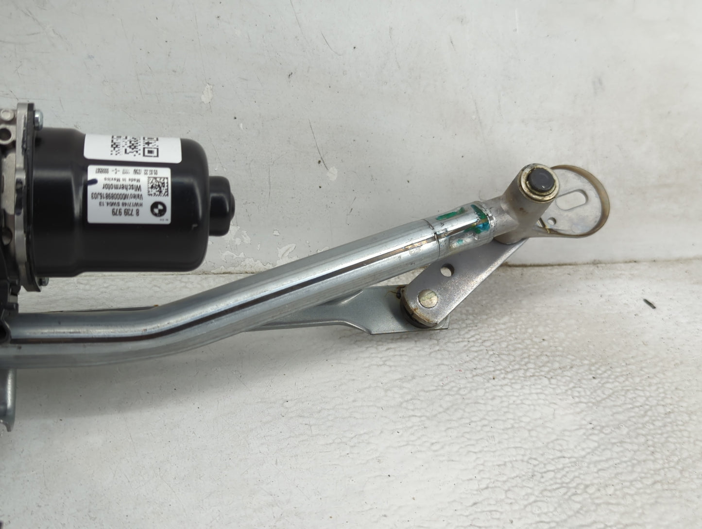 2019-2022 Bmw X5 Front Windshield Wiper Motor P/N:8 739 979 Fits Fits 2019 2020 2021 2022 OEM Used Auto Parts - Oemusedautop