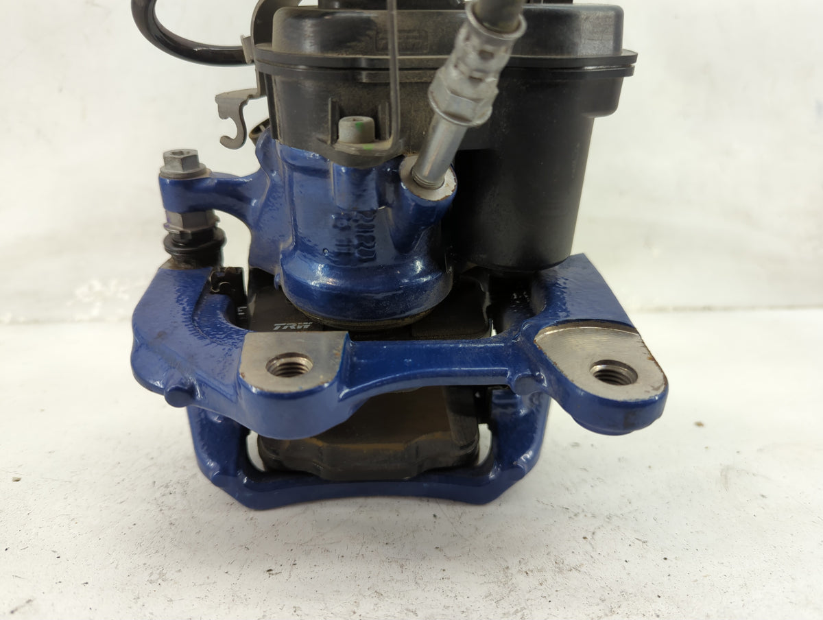 2019-2021 Bmw X7 Rear Driver Left Brake Caliper - Oemusedautoparts1.com