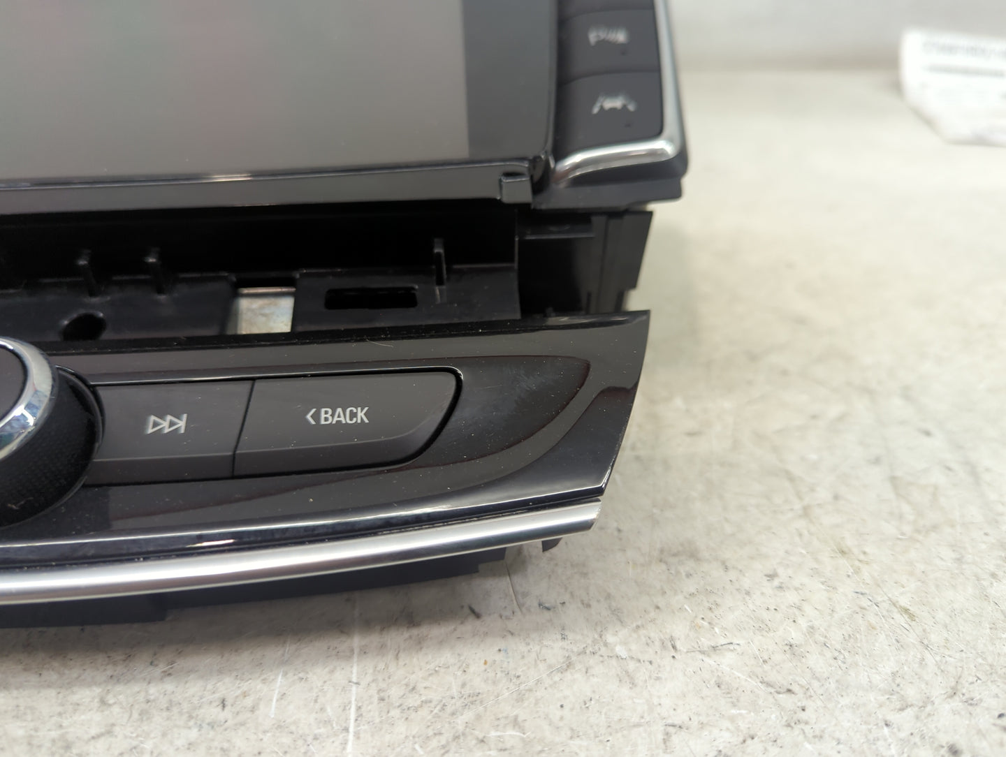 2022 Buick Enclave Radio AM FM Cd Player Receiver Replacement P/N:84401787 10133481 Fits OEM Used Auto Parts - Oemusedautopa