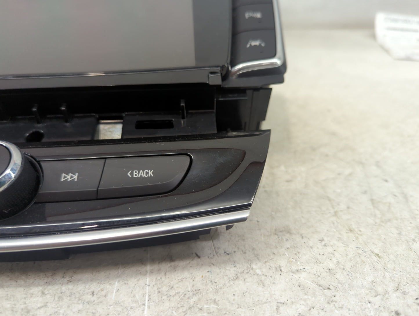 2022 Buick Enclave Radio AM FM Cd Player Receiver Replacement P/N:84401787 10133481 Fits OEM Used Auto Parts - Oemusedautopa