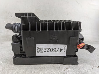 compare product 2022 Buick Enclave Fusebox Fuse Box Panel Relay Module P/N:7171-4521-30 Fits OEM Used Auto Parts