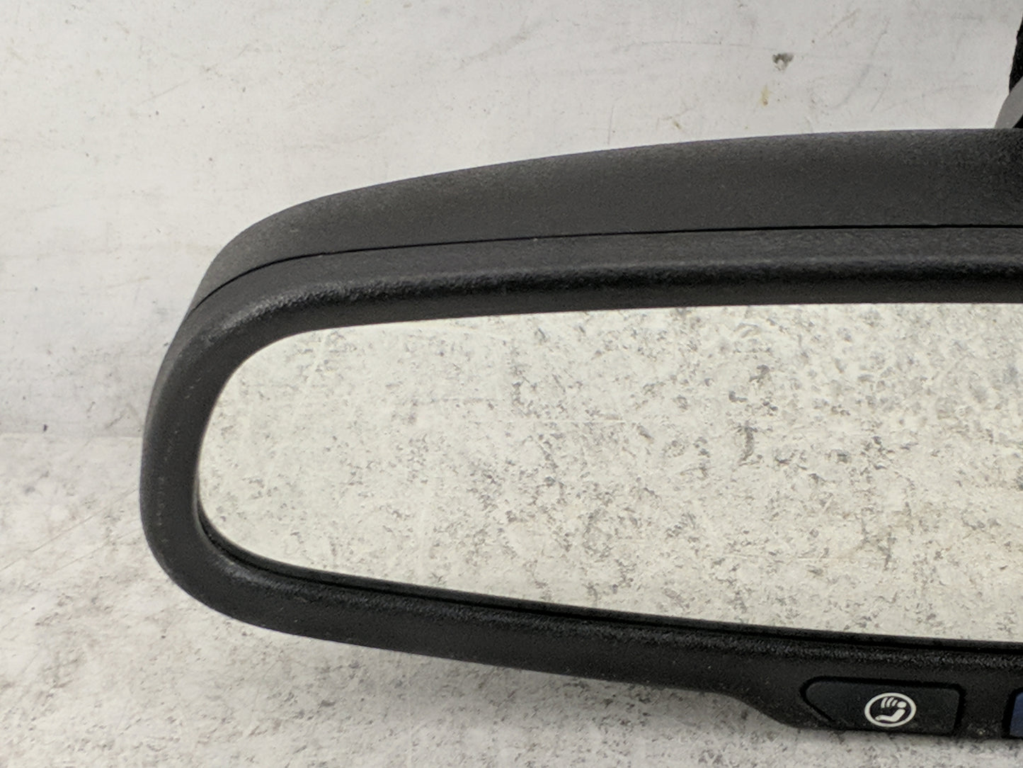 2013-2021 Buick Encore Interior Rear View Mirror Replacement OEM P/N:E11 046391 E11 026391 Fits OEM Used Auto Parts - Oemuse