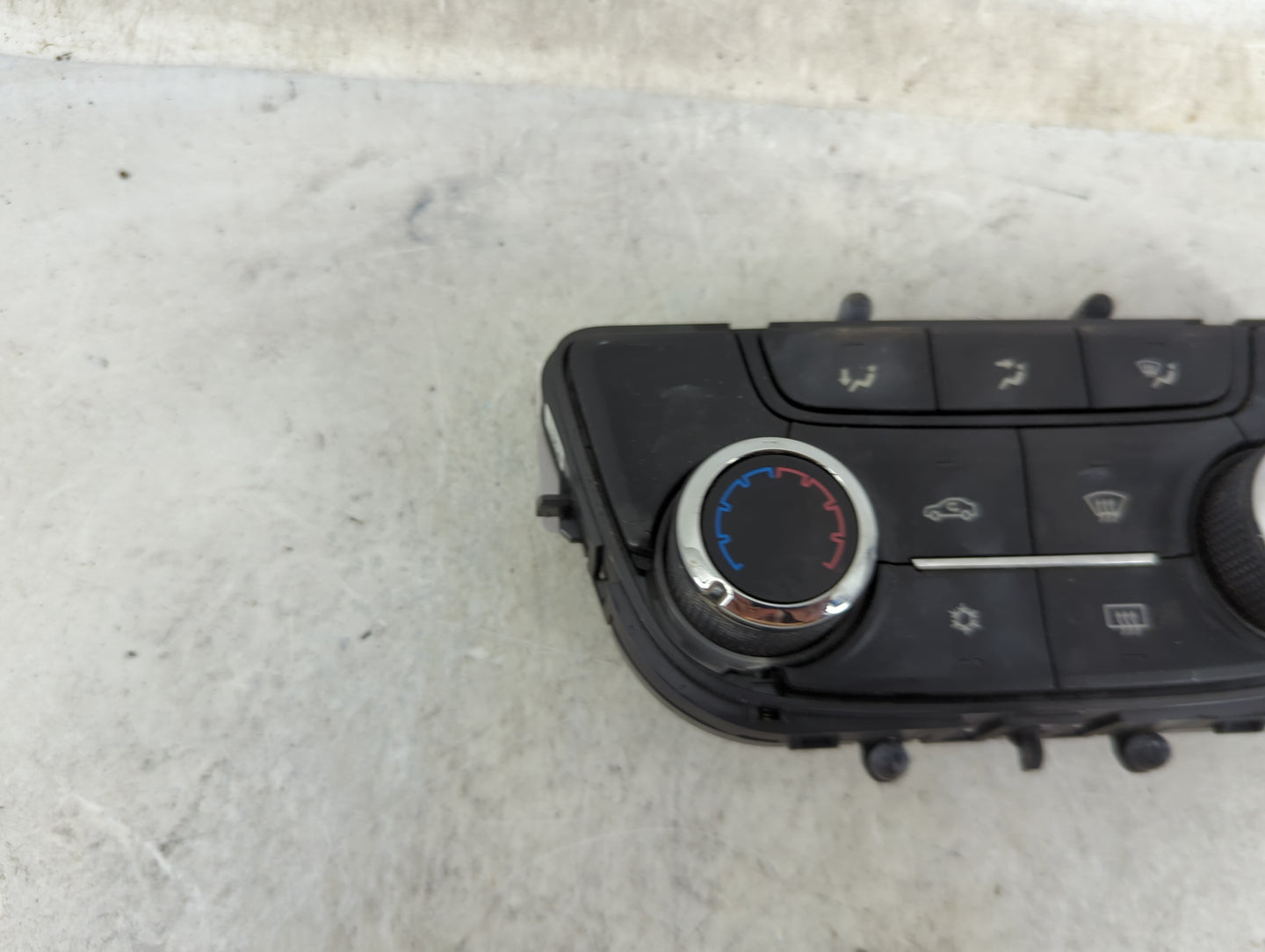 2017-2021 Buick Encore Climate Control Module Temperature AC/Heater Replacement P/N:39081561 A2C1134980001 Fits OEM Used Aut