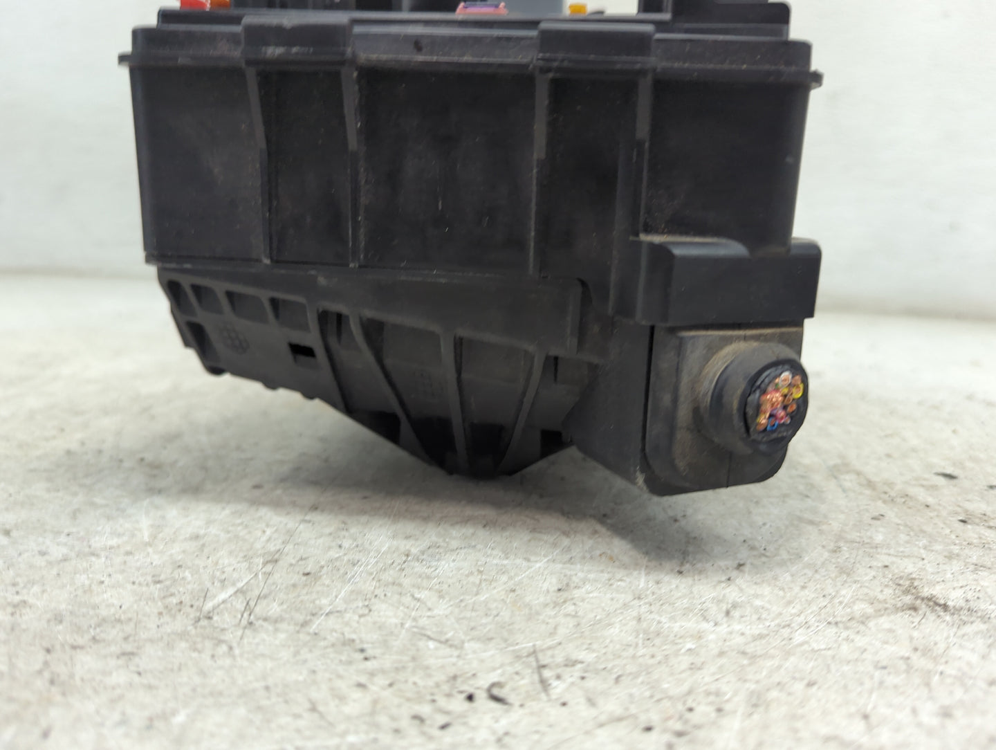2020-2021 Buick Encore Fusebox Fuse Box Panel Relay Module P/N:42778908 Fits Fits 2020 2021 2022 OEM Used Auto Parts - Oemus