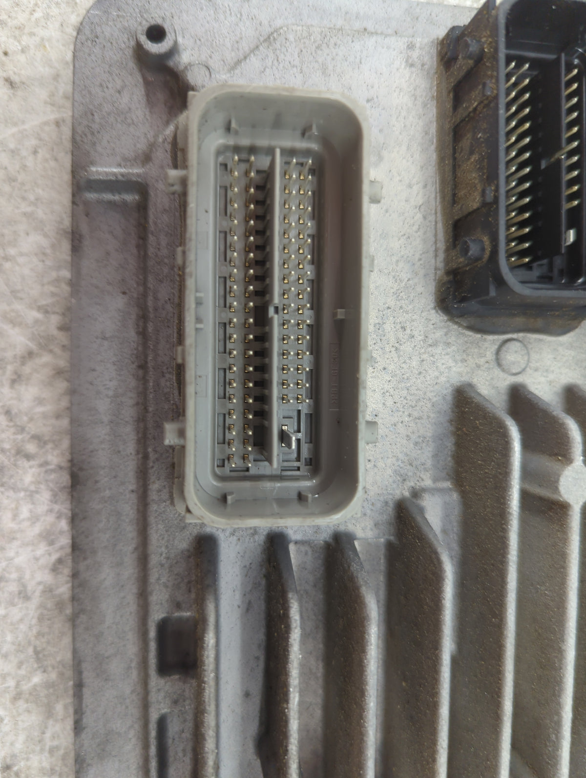 2020-2021 Buick Encore PCM Engine Control Computer ECU ECM PCU OEM P/N:12726073 Serv# 12726508 Fits 2020 2021 2022 OEM Used 