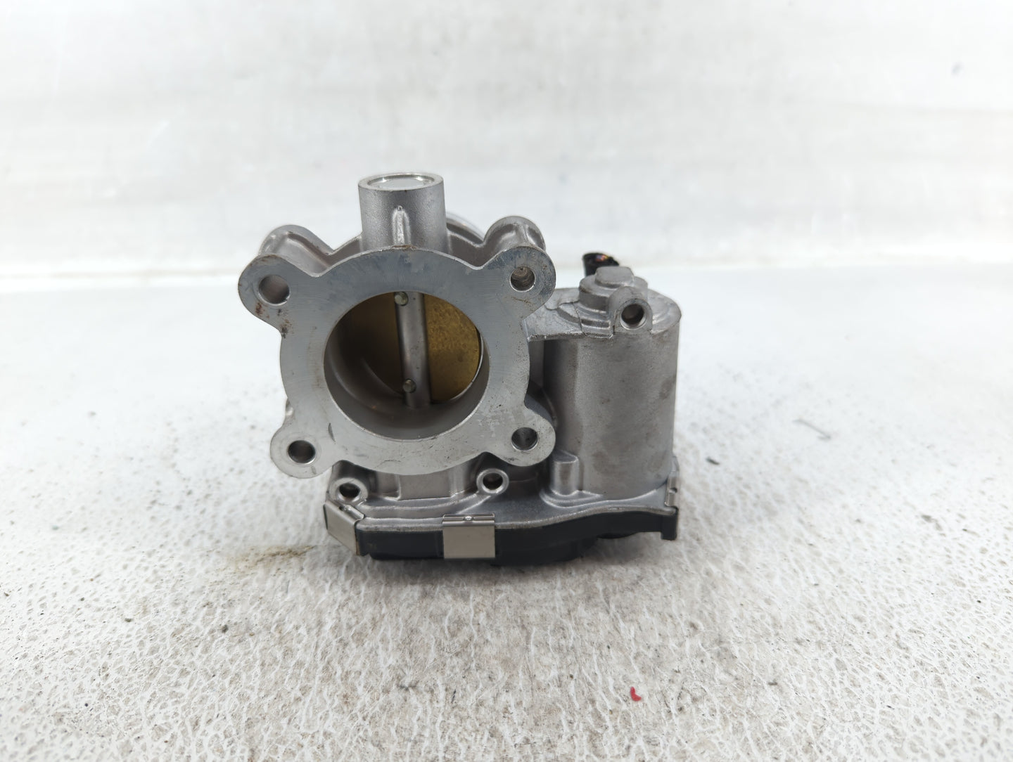 2016-2021 Buick Encore Throttle Body P/N:12671379AA Fits Fits 2016 2017 2018 2019 2020 2021 2022 OEM Used Auto Parts - Oemus