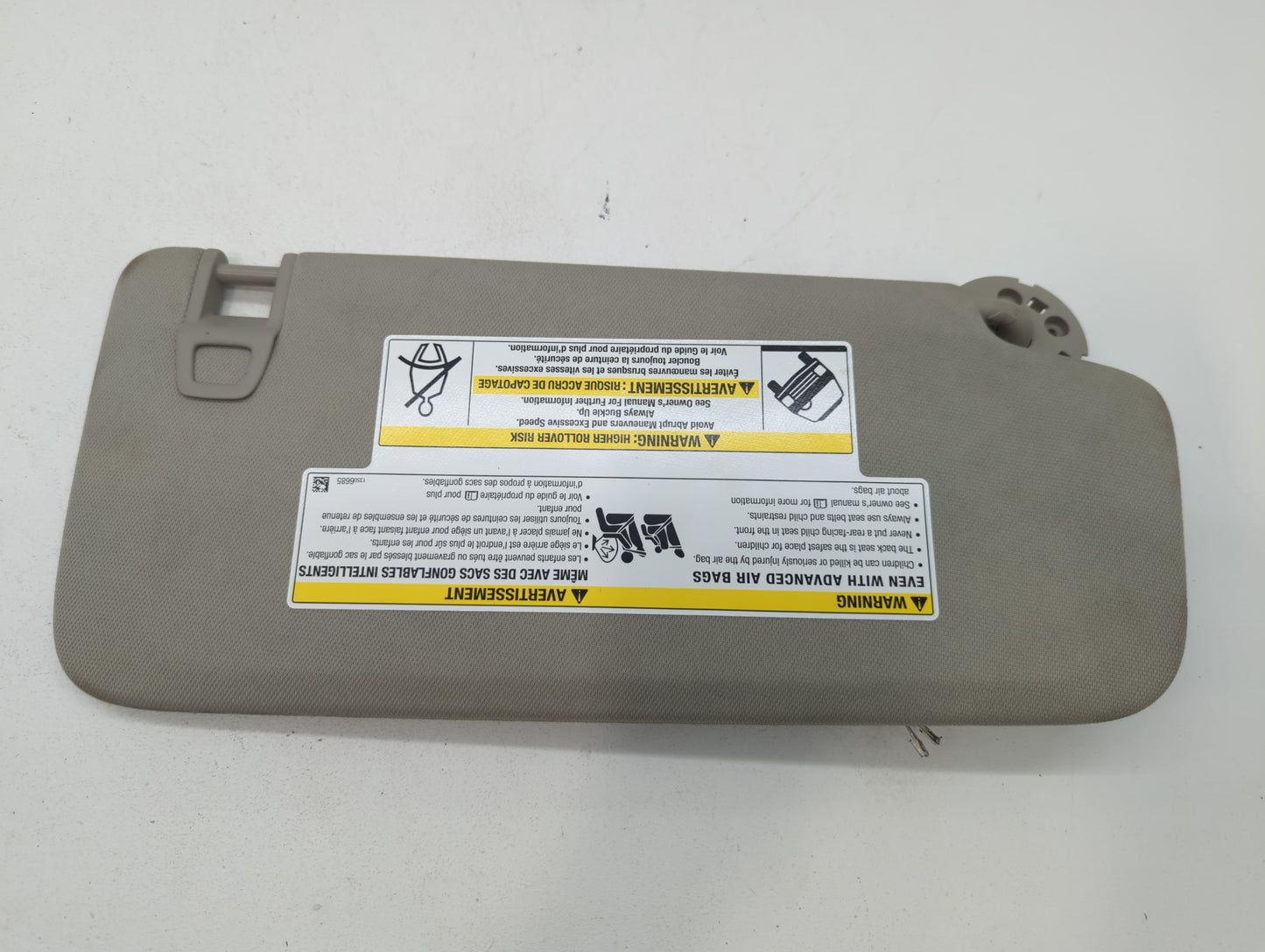 2020-2021 Buick Encore Sun Visor Shade Replacement Driver Left Mirror Fits Fits 2020 2021 OEM Used Auto Parts - Oemusedautop