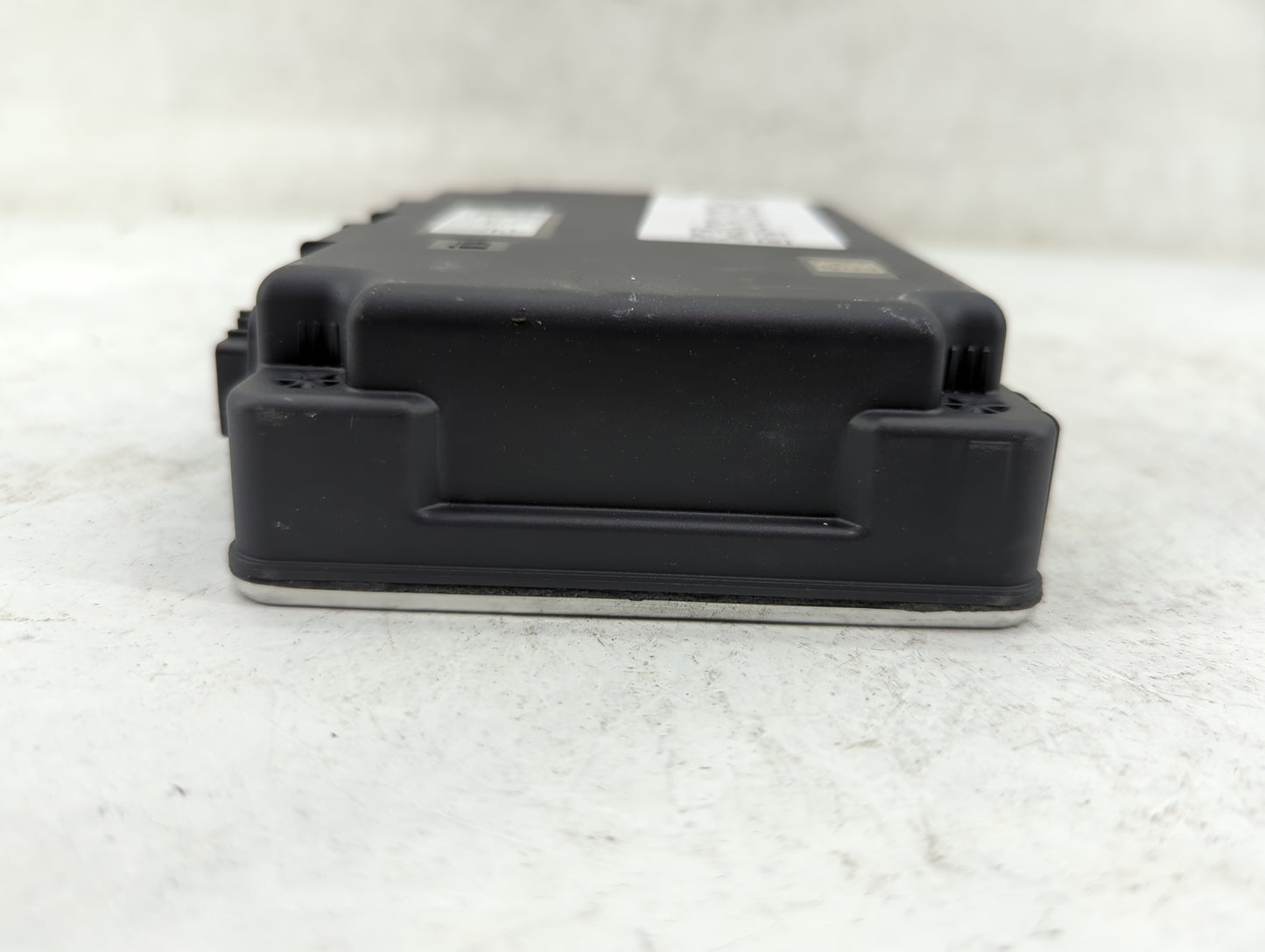 2022-2022 Buick Envision Network Gateway Control Module - Oemusedautoparts1.com