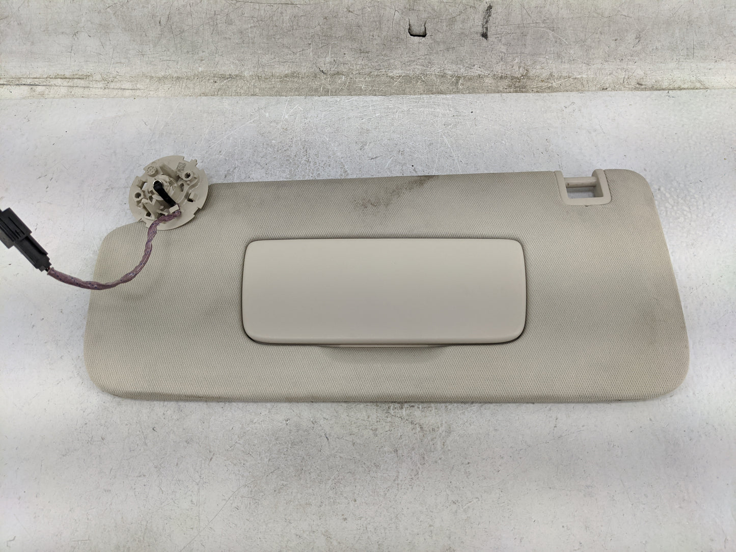 2021-2022 Buick Envision Sun Visor Shade Replacement Driver Left Mirror Fits Fits 2021 2022 OEM Used Auto Parts - Oemusedaut