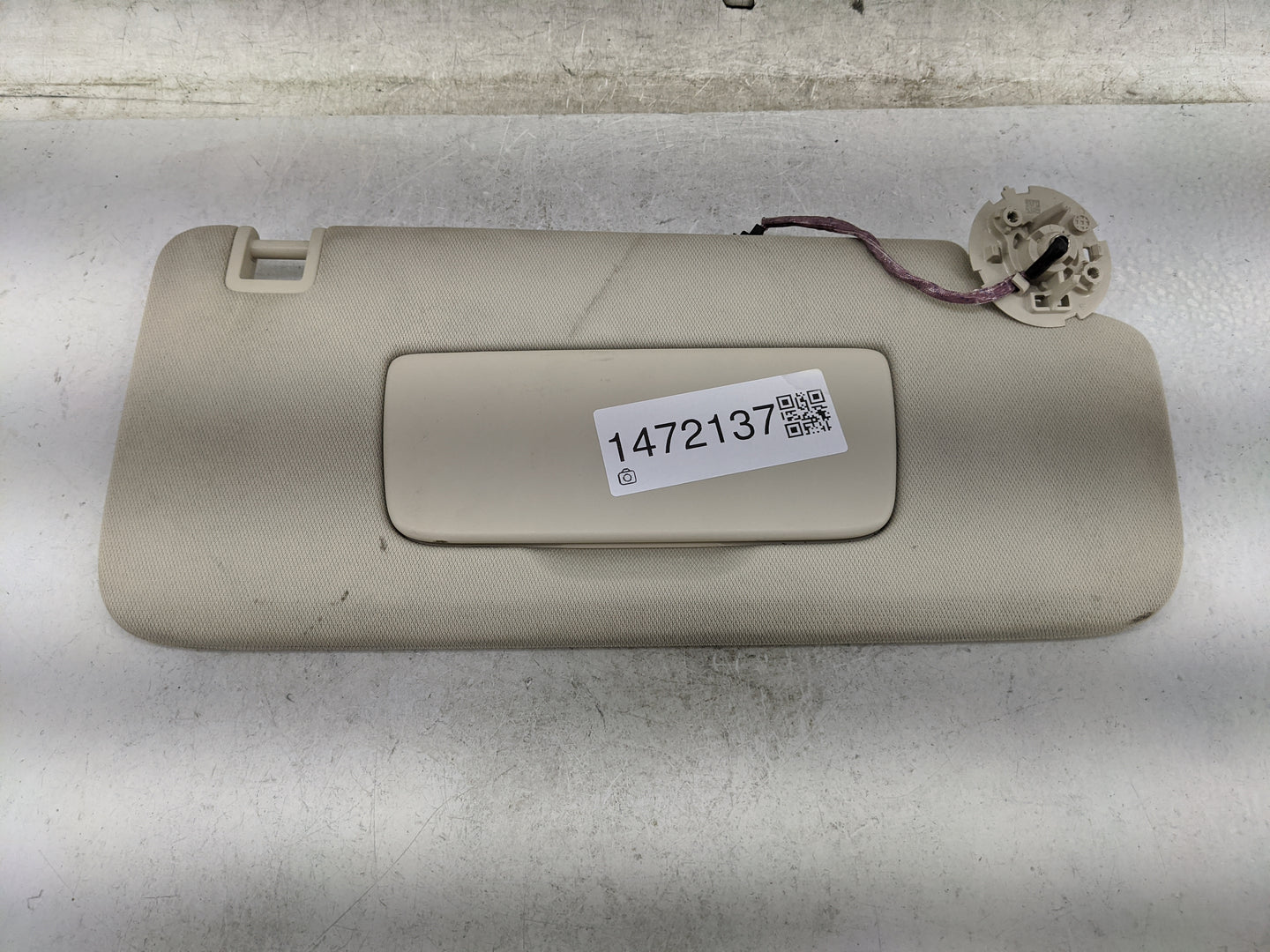 2021-2022 Buick Envision Sun Visor Shade Replacement Passenger Right Mirror Fits Fits 2021 2022 OEM Used Auto Parts - Oemuse