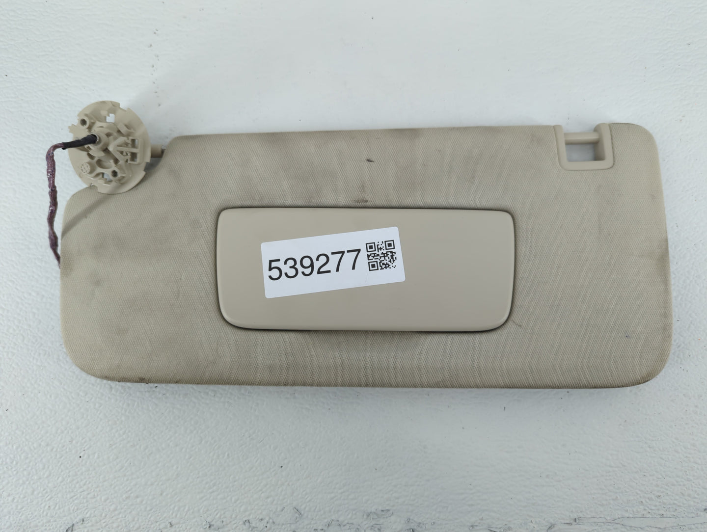 2021-2022 Buick Envision Sun Visor Shade Replacement Passenger Right Mirror Fits Fits 2021 2022 OEM Used Auto Parts - Oemuse