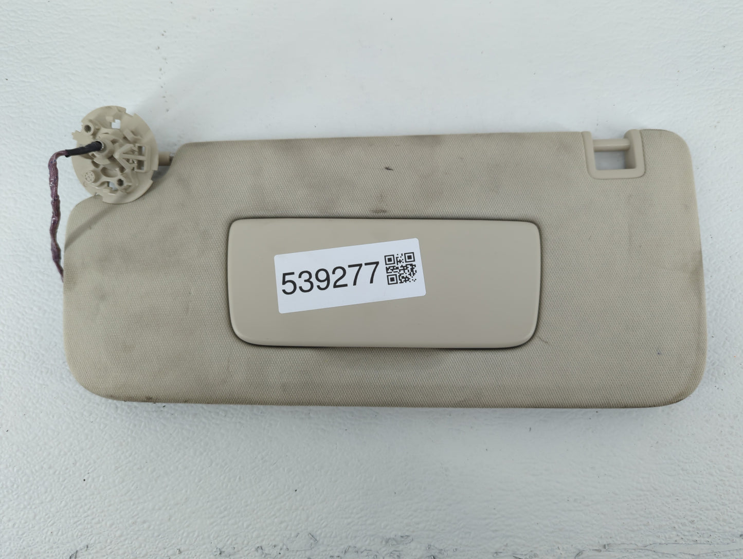 2021-2022 Buick Envision Sun Visor Shade Replacement Passenger Right Mirror Fits Fits 2021 2022 OEM Used Auto Parts - Oemuse