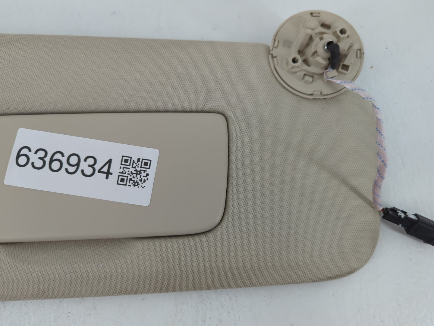 2021-2022 Buick Envision Sun Visor Shade Replacement Passenger Right Mirror Fits Fits 2021 2022 OEM Used Auto Parts - Oemuse