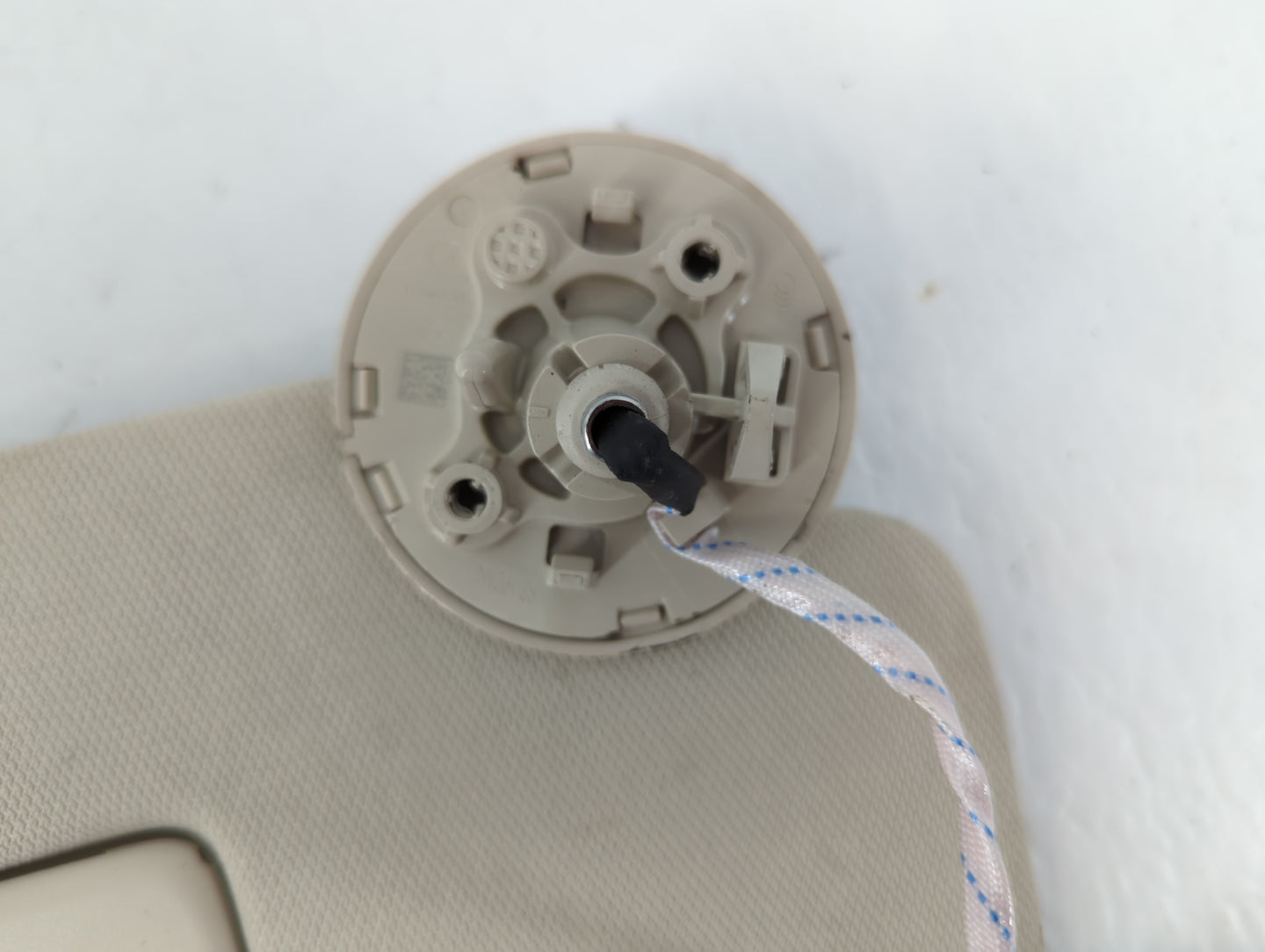 2021-2022 Buick Envision Sun Visor Shade Replacement Passenger Right Mirror Fits Fits 2021 2022 OEM Used Auto Parts - Oemuse