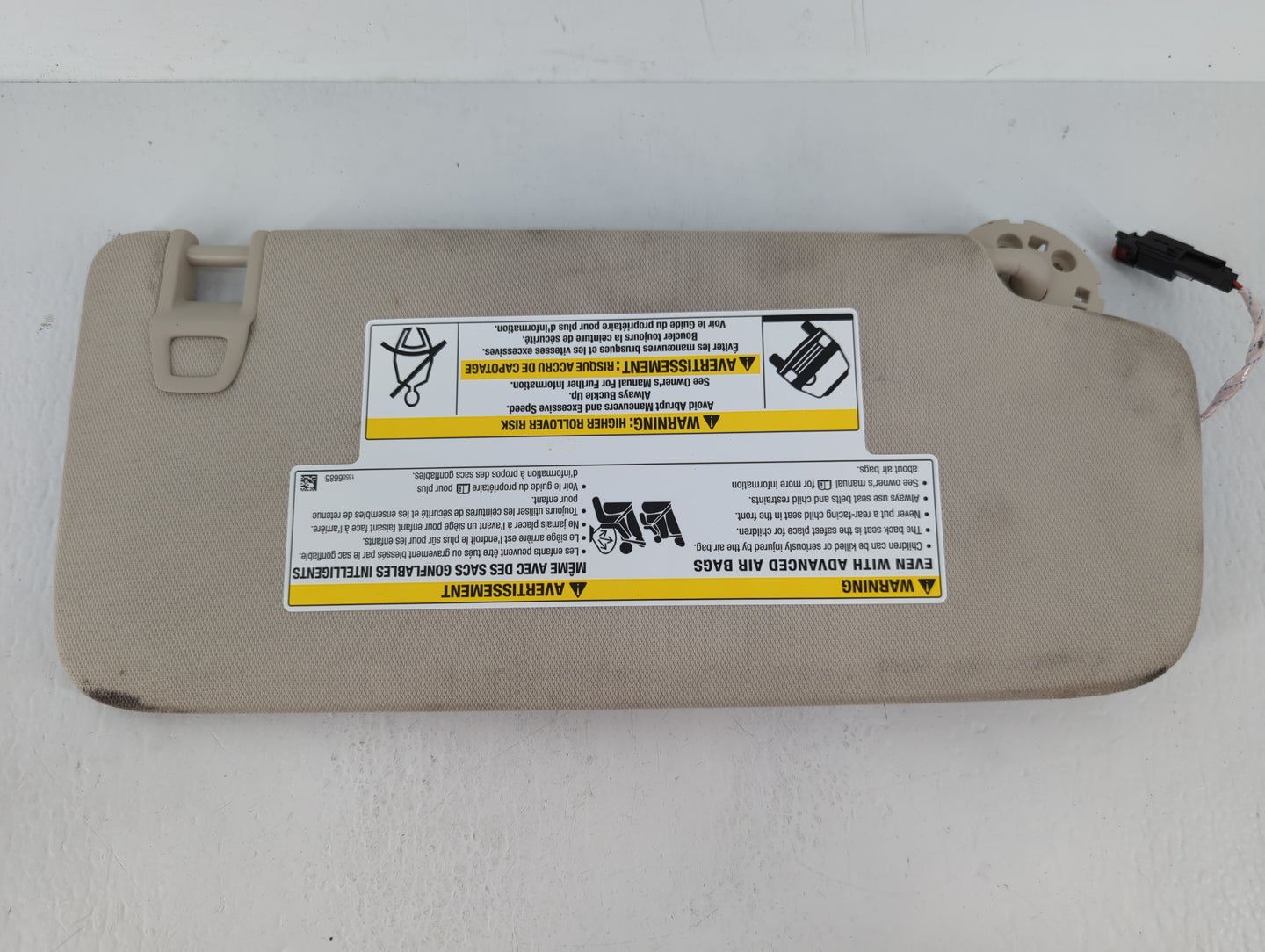 2021-2022 Buick Envision Sun Visor Shade Replacement Driver Left Mirror Fits Fits 2021 2022 OEM Used Auto Parts - Oemusedaut