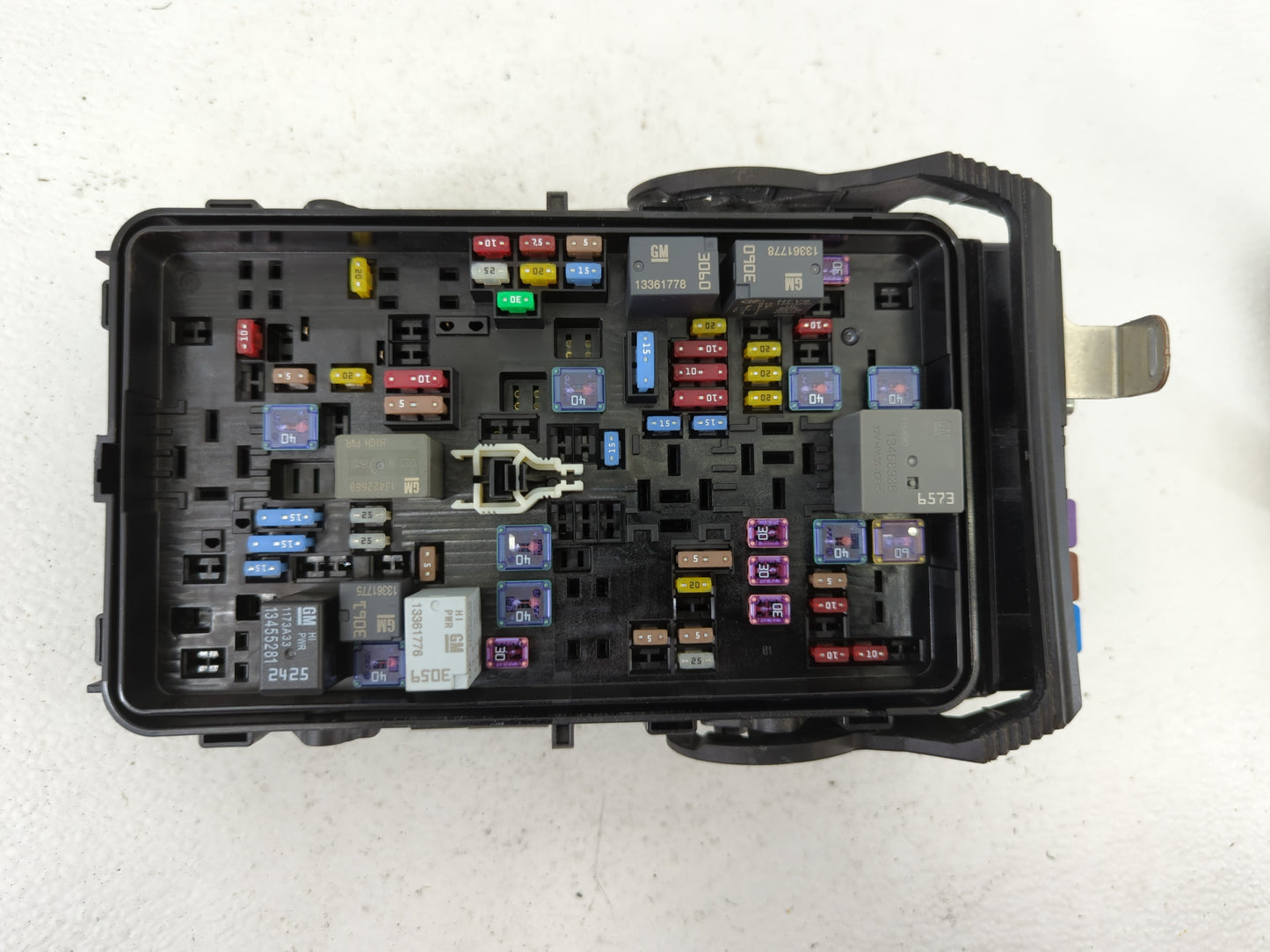 2021-2022 Buick Envision Fusebox Fuse Box Panel Relay Module P/N:082304-248-21 85127888_01 Fits Fits 2021 2022 OEM Used Auto