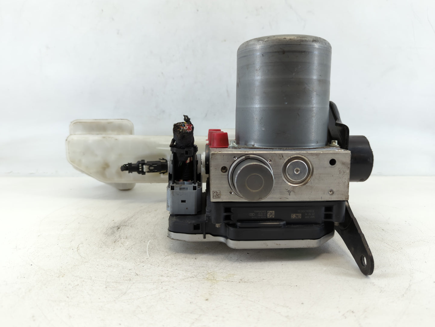 2022 Buick Envision ABS Pump Control Module Replacement P/N:544764491 85123112 Fits OEM Used Auto Parts - Oemusedautoparts1.