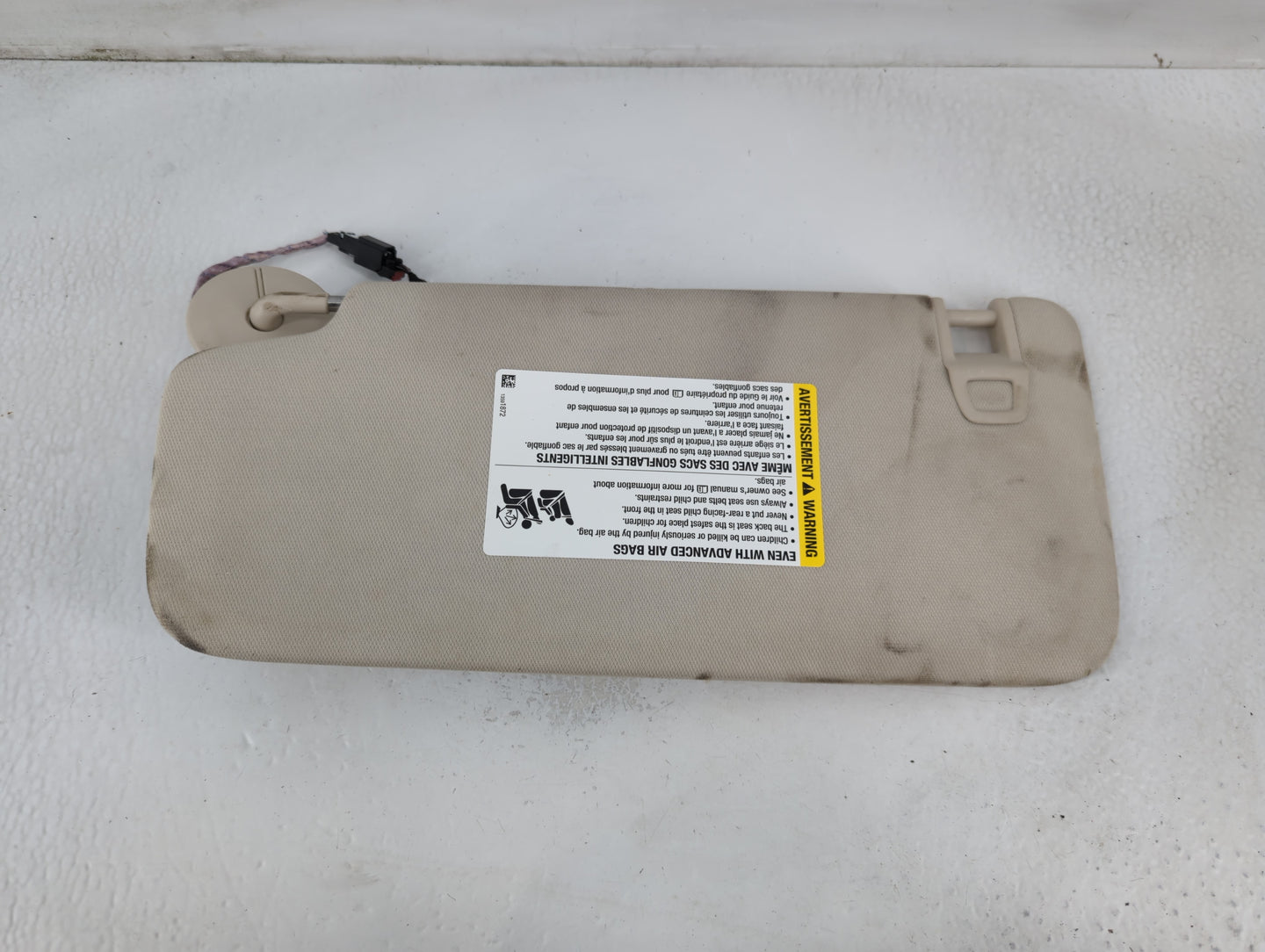 2021-2022 Buick Envision Sun Visor Shade Replacement Passenger Right Mirror Fits Fits 2021 2022 OEM Used Auto Parts - Oemuse