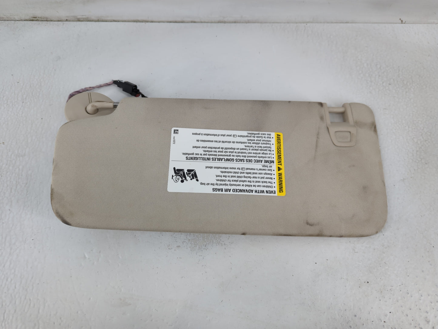 2021-2022 Buick Envision Sun Visor Shade Replacement Passenger Right Mirror Fits Fits 2021 2022 OEM Used Auto Parts - Oemuse