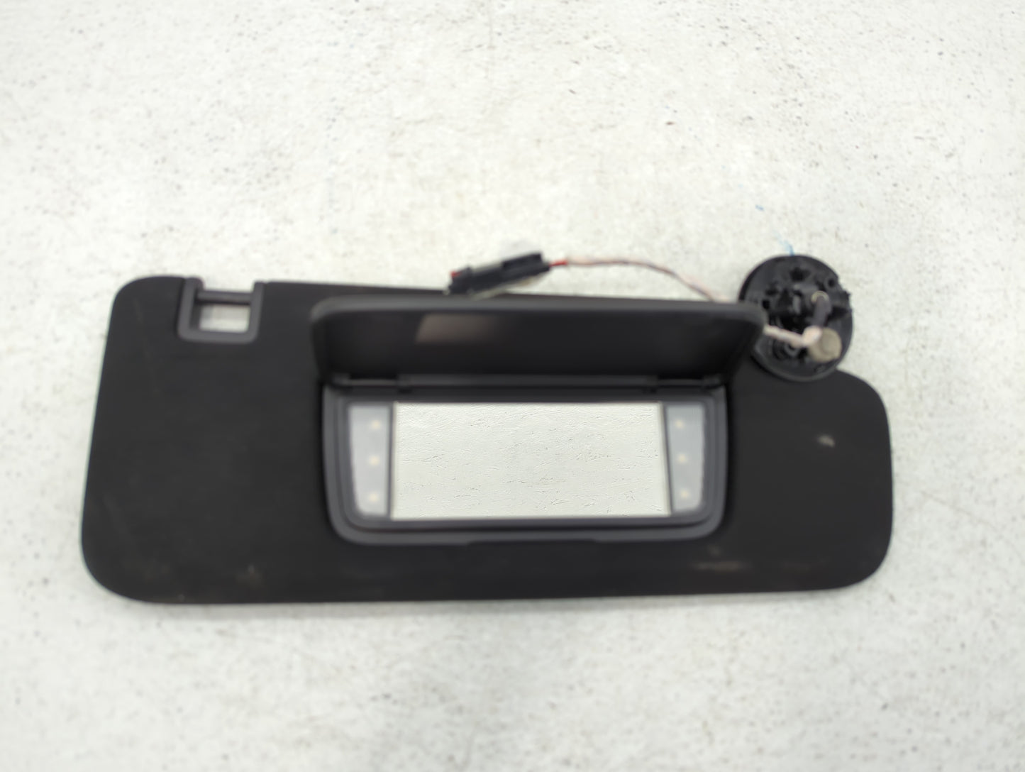 2020 Cadillac Ct4 Sun Visor Shade Replacement Passenger Right Mirror Fits OEM Used Auto Parts - Oemusedautoparts1.com