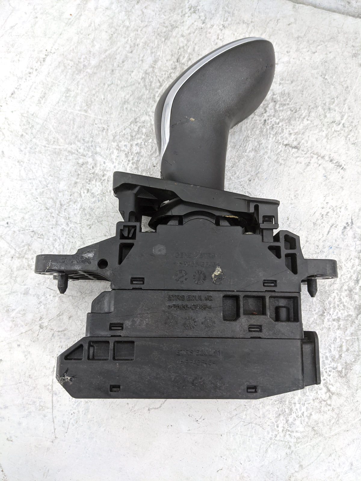 2022 Cadillac Xt5 Floor Console Assembly Shifter Black - Oemusedautoparts1.com
