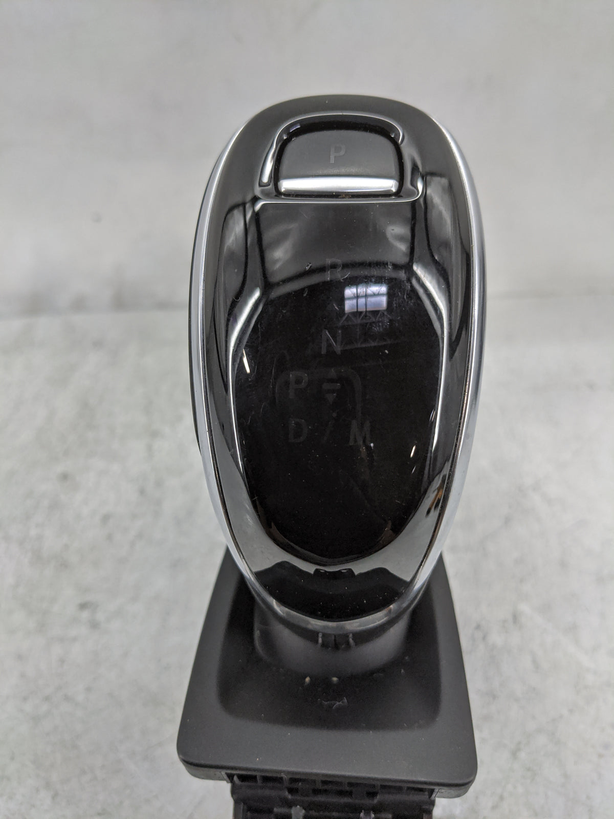2022 Cadillac Xt5 Floor Console Assembly Shifter Black - Oemusedautoparts1.com