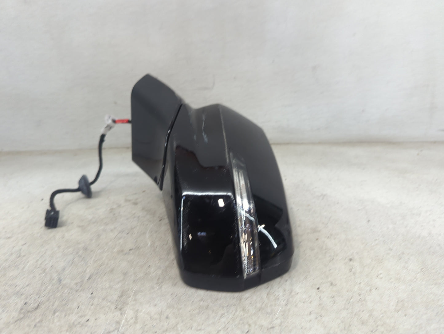 2019-2022 Chevrolet Blazer Driver Side View Mirror - Left Door Mirror OEM Used - Oemusedautoparts1.com