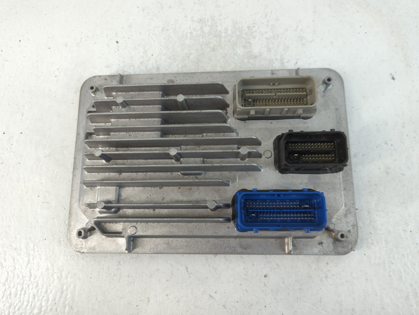 2020-2022 Chevrolet Blazer PCM Engine Control Computer ECU ECM PCU OEM P/N:12725164 Fits Fits 2020 2021 2022 OEM Used Auto P