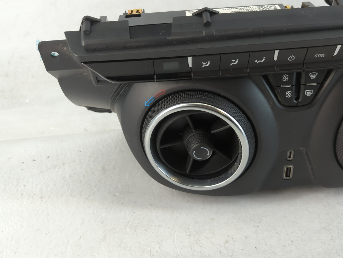 2019-2022 Chevrolet Blazer Climate Control Module Temperature AC/Heater Replacement P/N:84769060 Fits Fits 2019 2020 2021 20