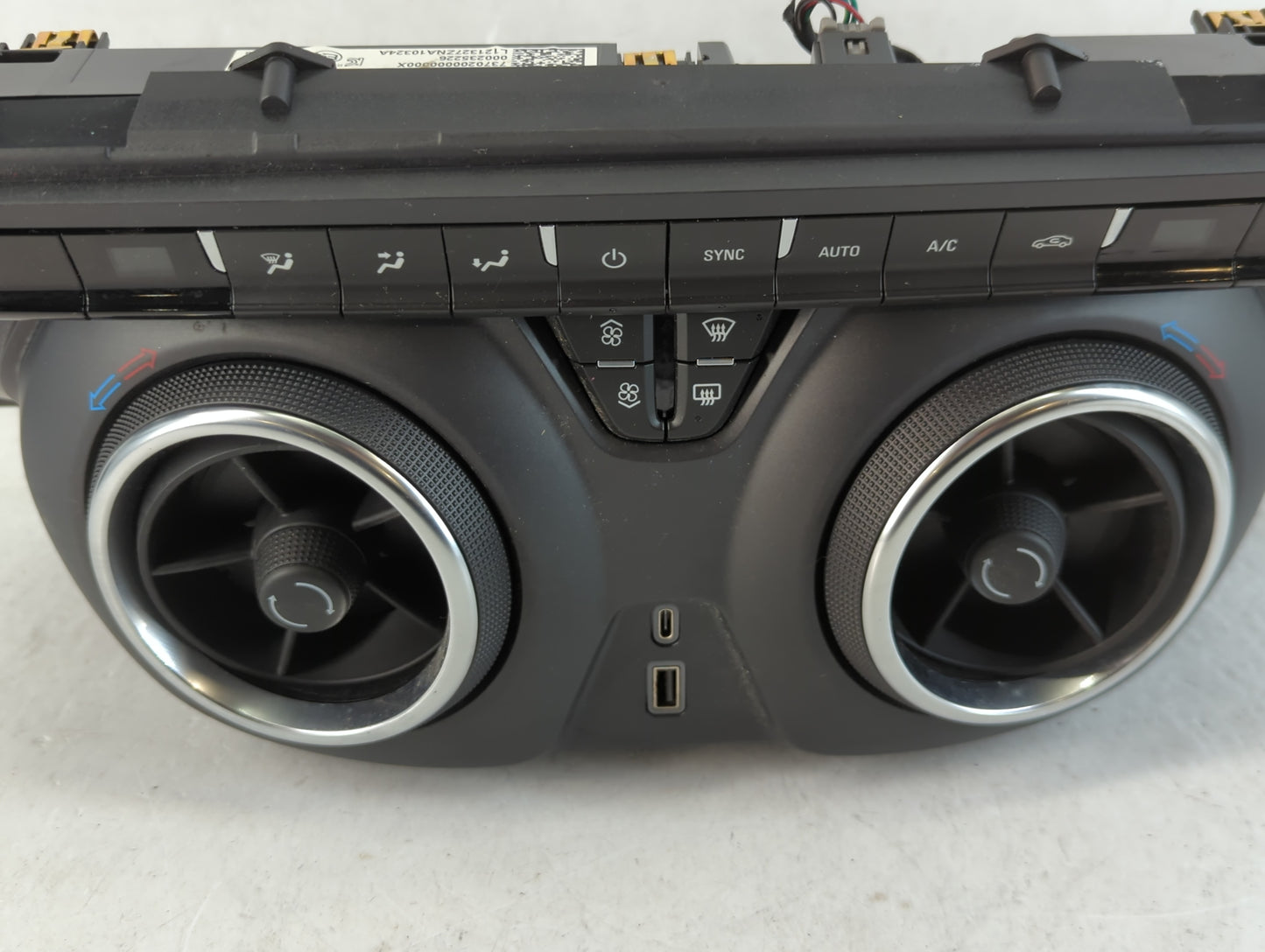 2019-2022 Chevrolet Blazer Climate Control Module Temperature AC/Heater Replacement P/N:84769060 Fits Fits 2019 2020 2021 20