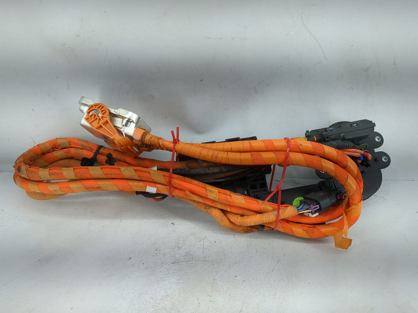 2022 Chevrolet Bolt Euv Hybrid DC Synergy Drive Power Inverter P/N:24046721 8480200000000X, 557802566, P12208722032813S Fits