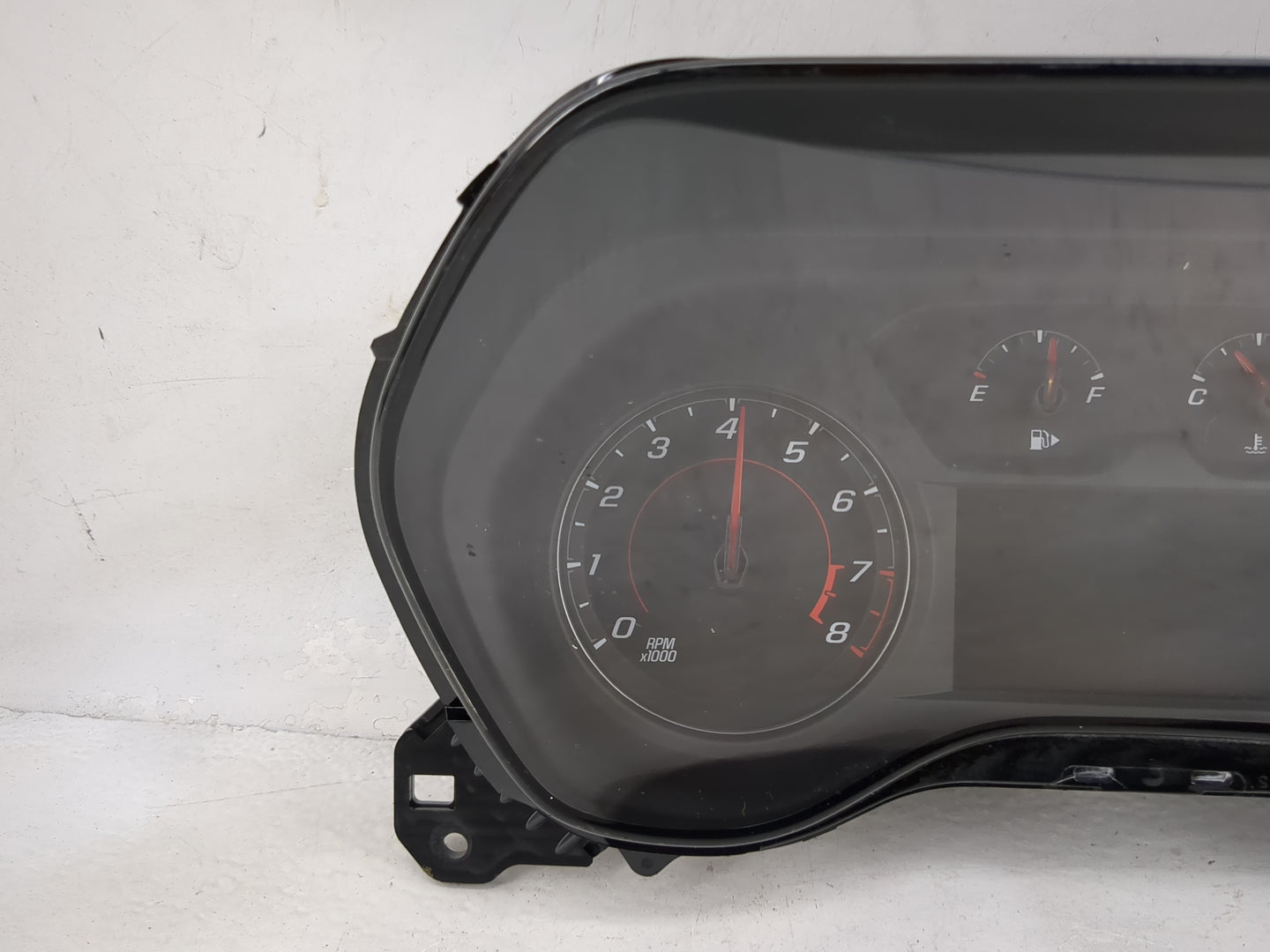 2021 Chevrolet Camaro Instrument Cluster Speedometer Gauges P/N:84761770 GM-0077-201-MR-CO00 Miles: Fits OEM Used Auto Parts