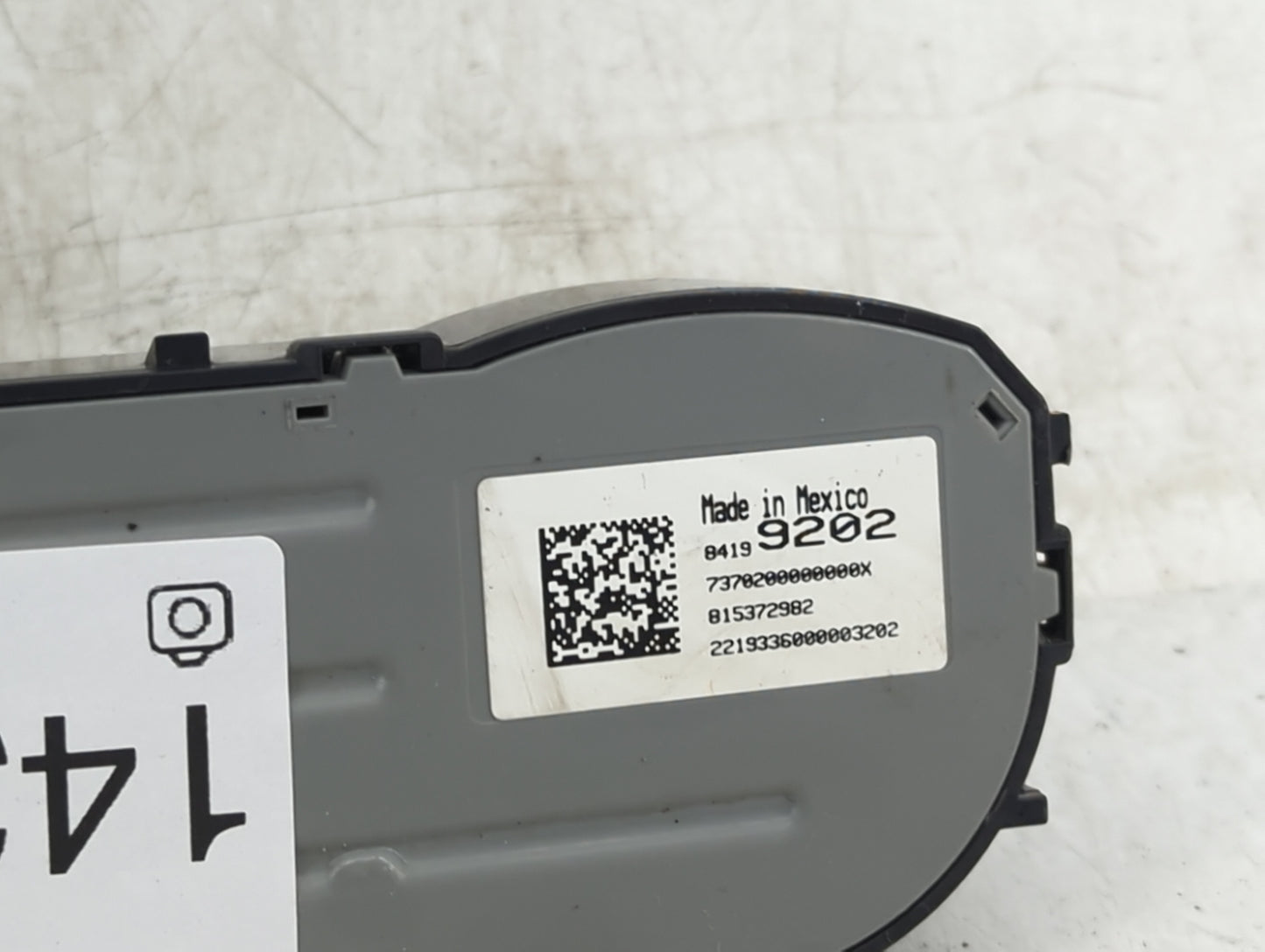 2015-2022 Chevrolet Colorado Climate Control Module Temperature AC/Heater Replacement P/N:84199202 Fits OEM Used Auto Parts 