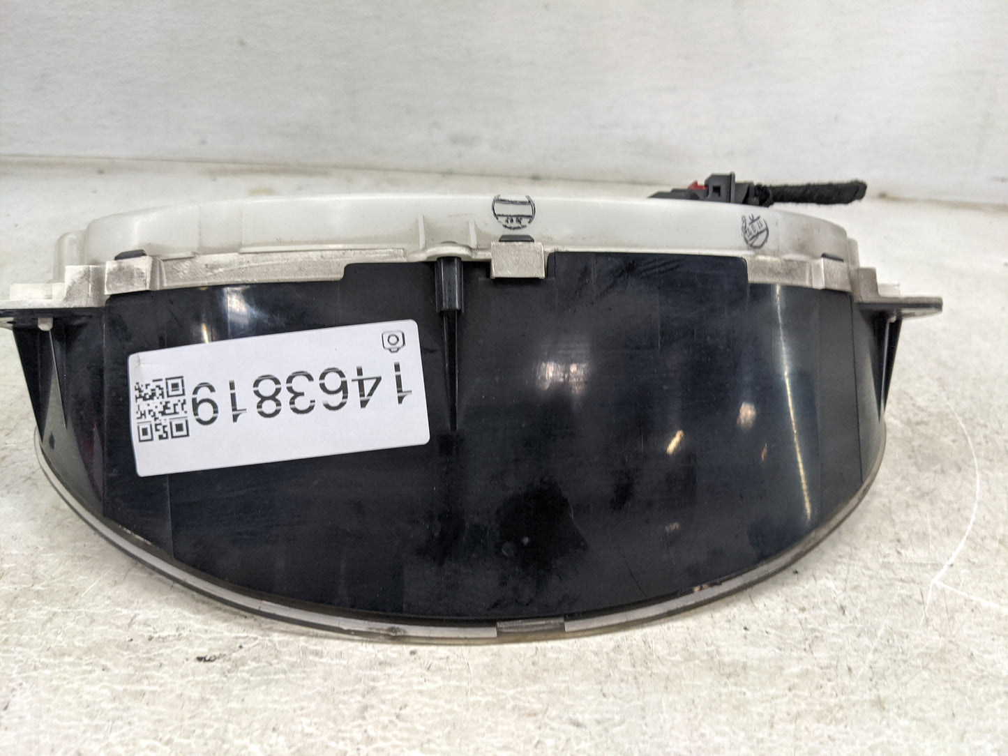 2020-2022 Chevrolet Colorado Instrument Cluster Speedometer Gauges P/N:23506107 84190517 Miles: Fits Fits 2020 2021 2022 OEM