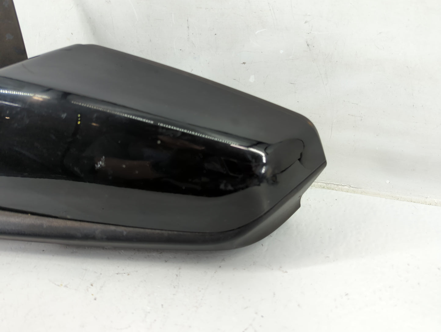 2018-2022 Chevrolet Equinox Driver Side View Mirror - Left Door Mirror OEM Used - Oemusedautoparts1.com