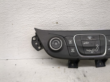 2020-2022 Chevrolet Equinox Climate Control Module Temperature AC/Heater Replacement P/N:84422503 Fits Fits 2020 2021 2022 OEM Used Auto Parts