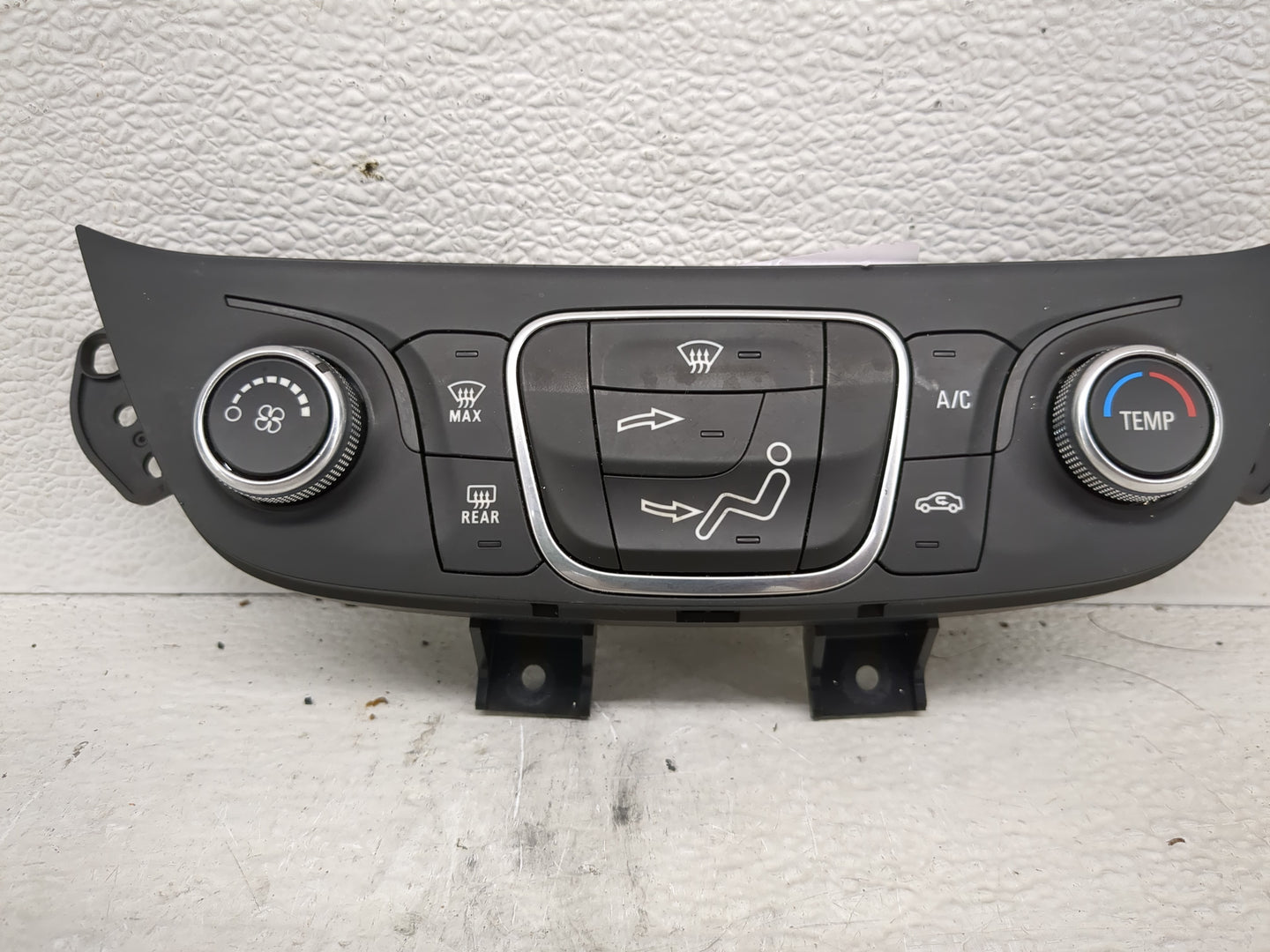 2020-2022 Chevrolet Equinox Climate Control Module Temperature AC/Heater Replacement P/N:84422503 Fits Fits 2020 2021 2022 O